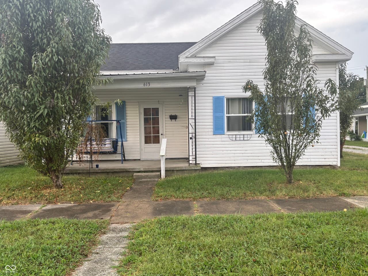613 W Washington St — listing photo
