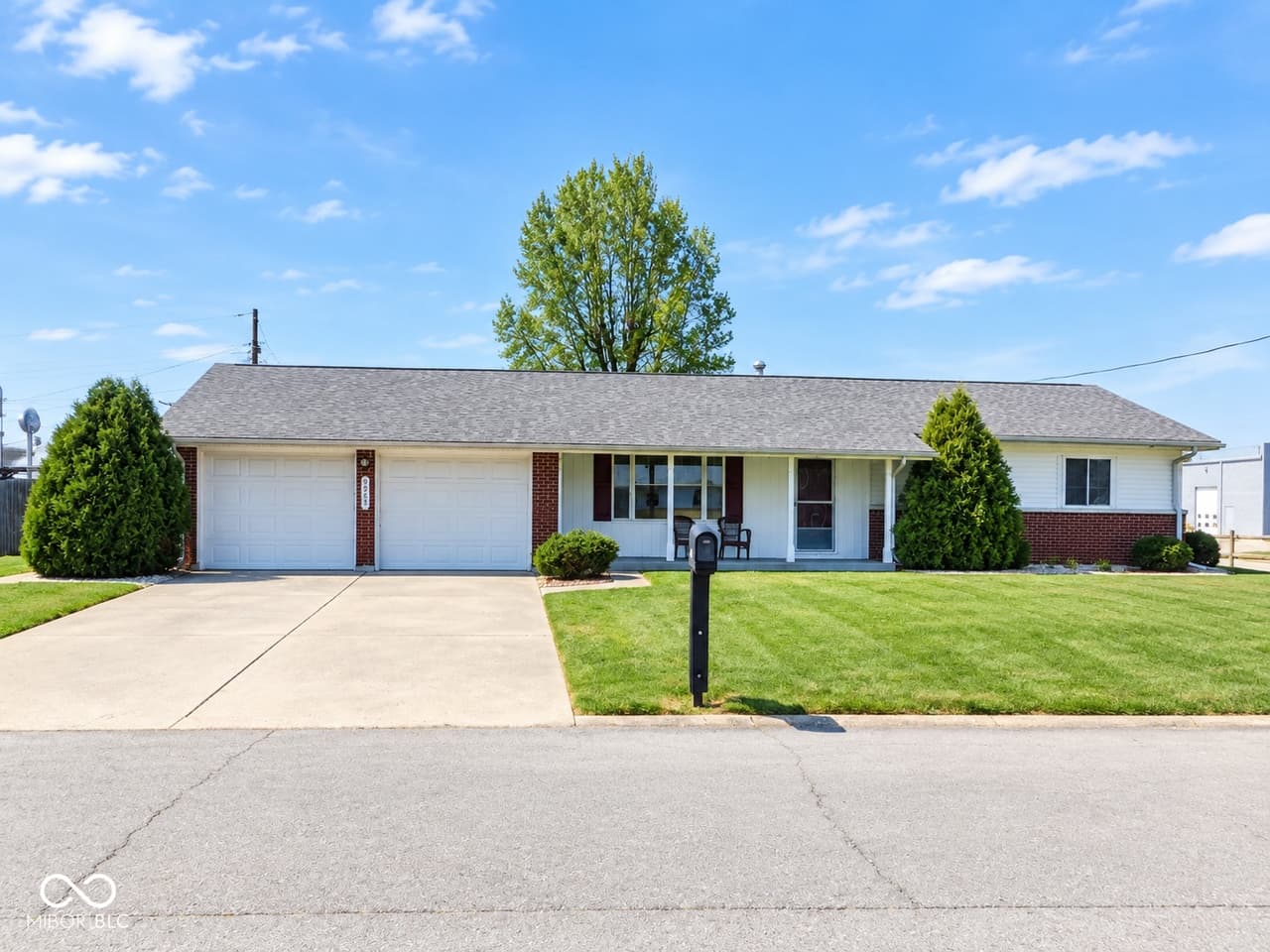 2017 N Nightingale Dr — listing photo