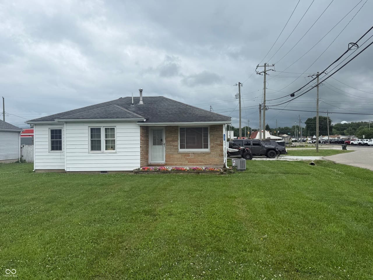 1504 N East St — listing photo