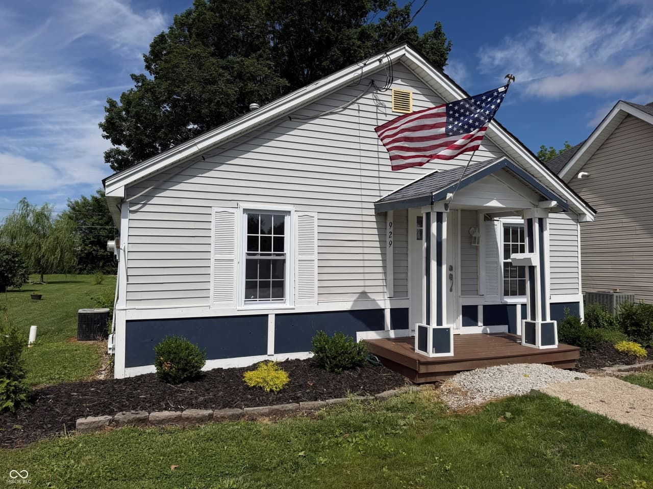 929 N Carver St — listing photo