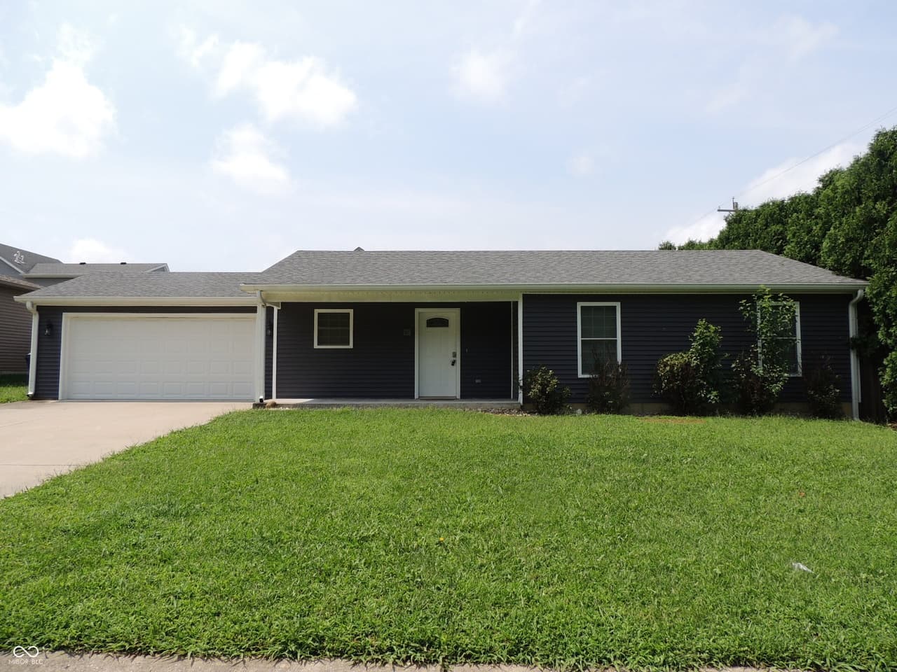 903 S Creek Dr E — listing photo