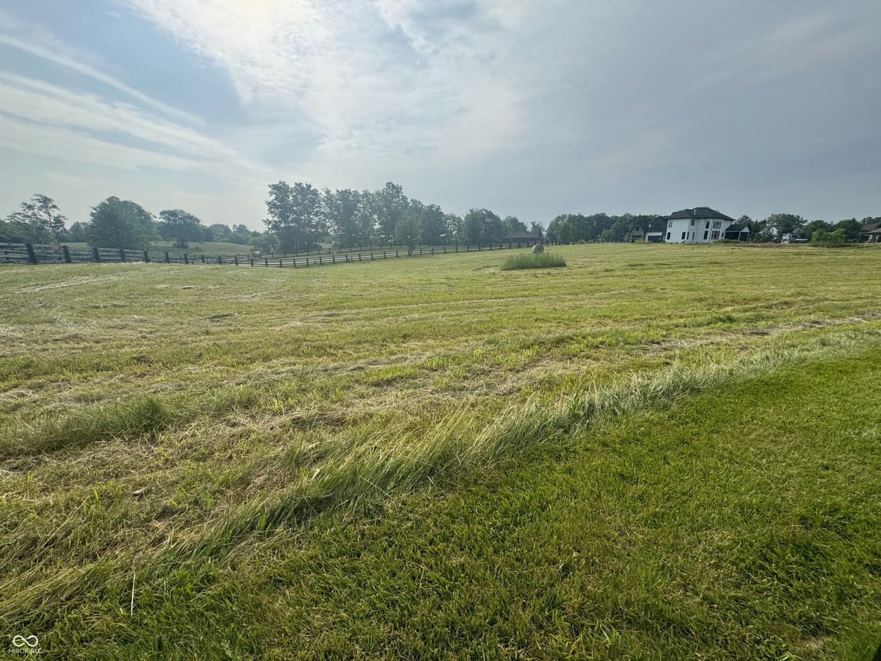 1131 E Sleepy Hollow Dr — listing photo
