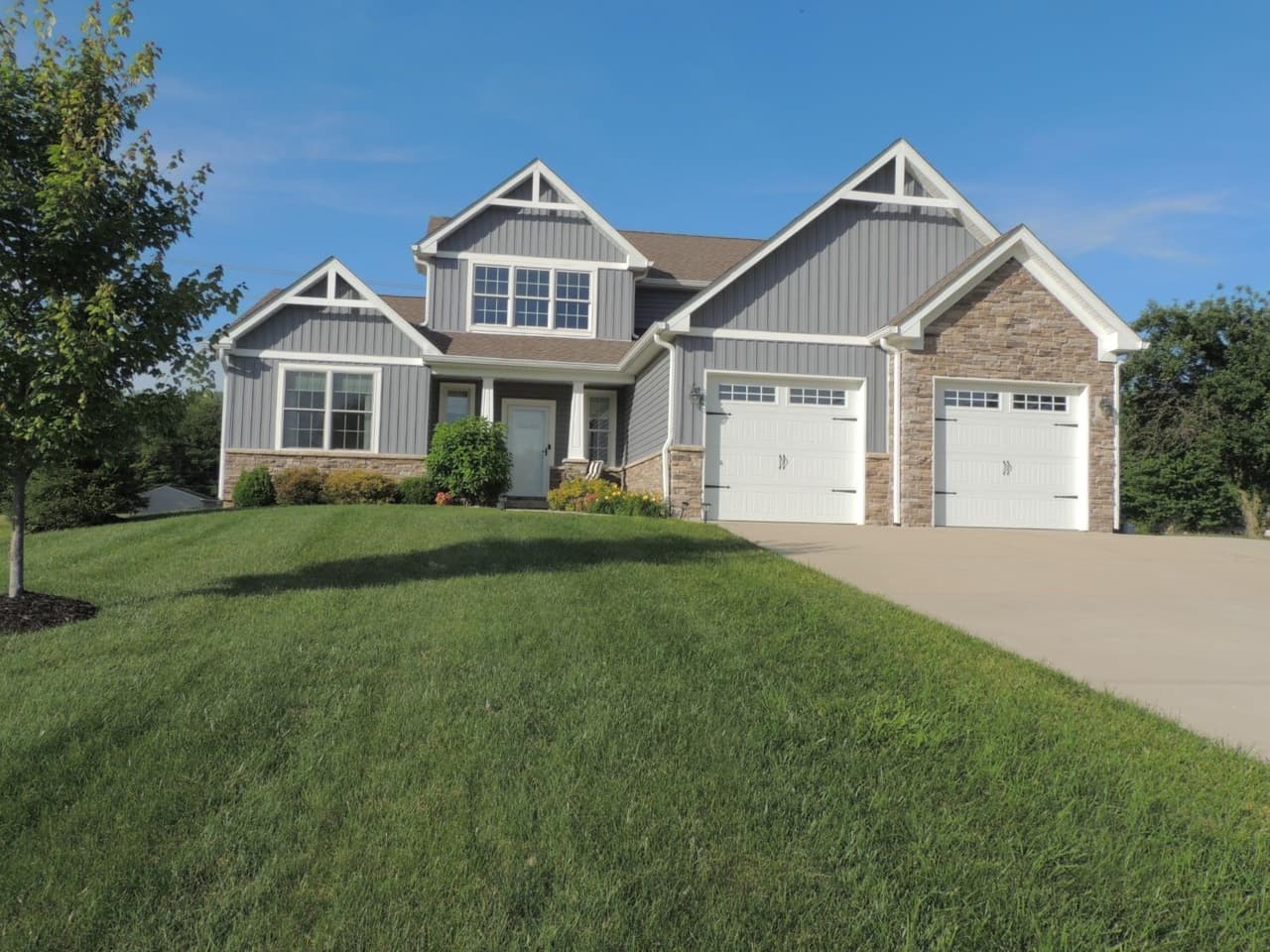 1499 E Santee Dr — listing photo